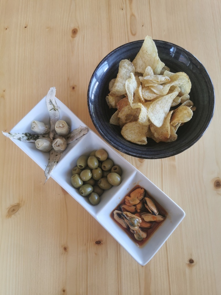 VARIAT FLIPPING ( patates+olives+carxofes+musclos)