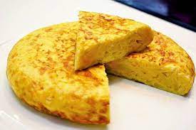 TRUITA DE PATATES AMB CEBA I  PA AMB TOMÀQUET